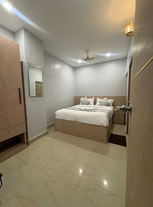 Double Deluxe room, view from the door